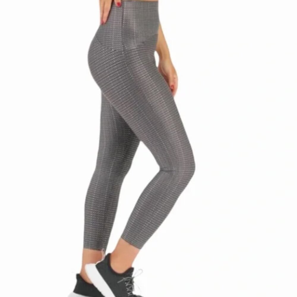 NWT Spanx Boost Body 7/8 Leggings in metallic Mist Gray